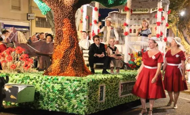 Le Corso de la Lavande à Valréas du 3 au 5 août 2024 : Une Fête Éclatante de Couleurs et de Traditions, Saint-Paul-Trois-Châteaux, La Villa Tria Castella